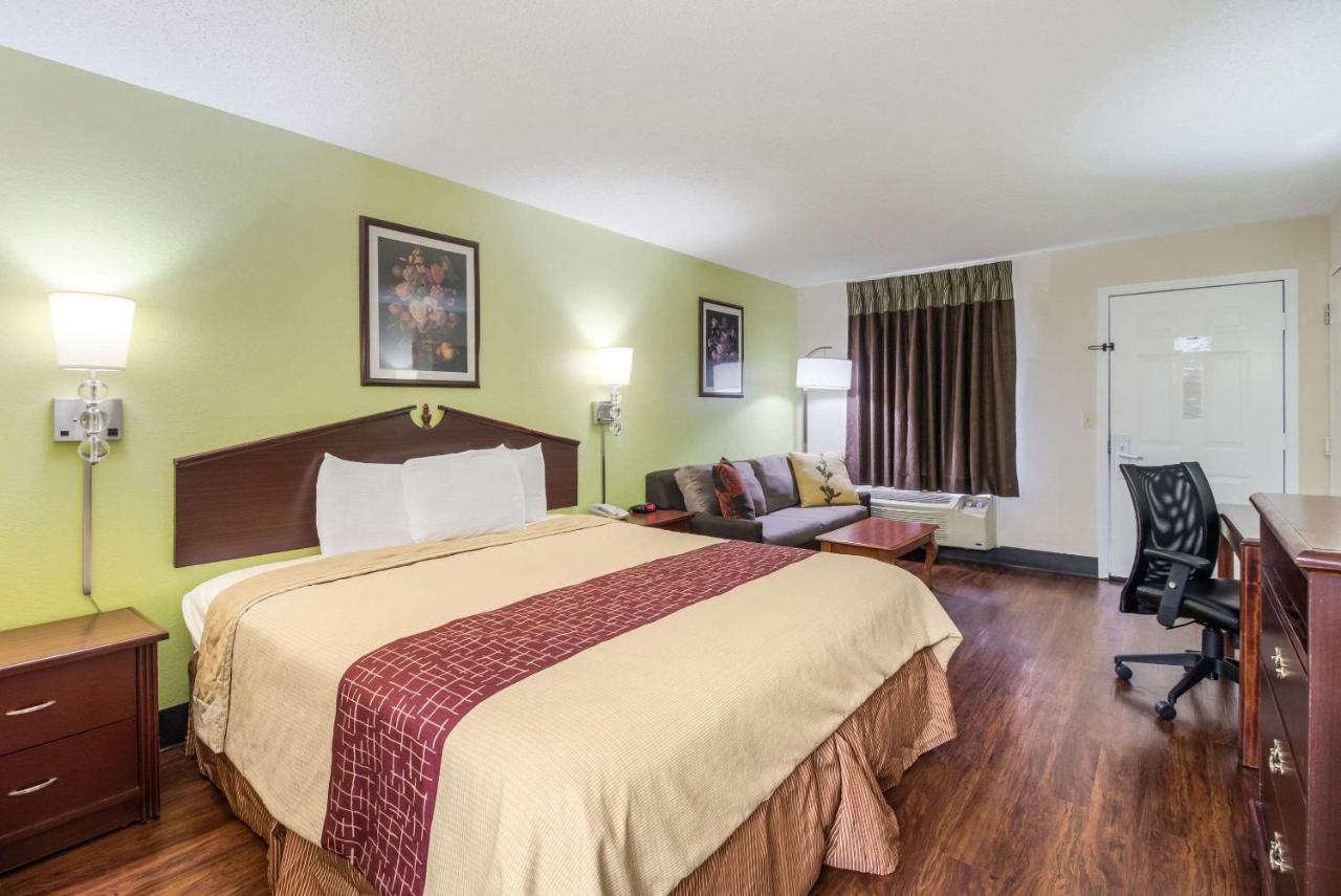 Rodeway Inn Bolivar Esterno foto